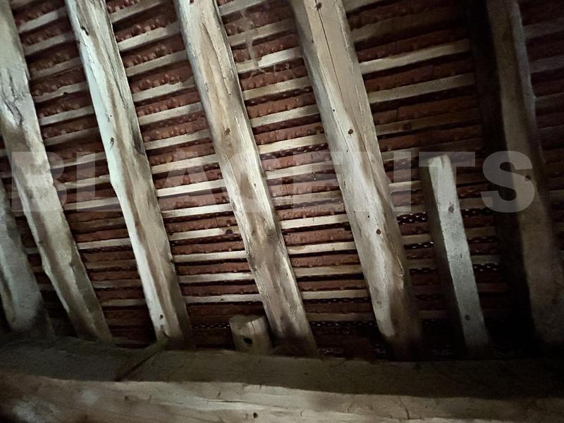 Grange - 100 m² - 1 pièce