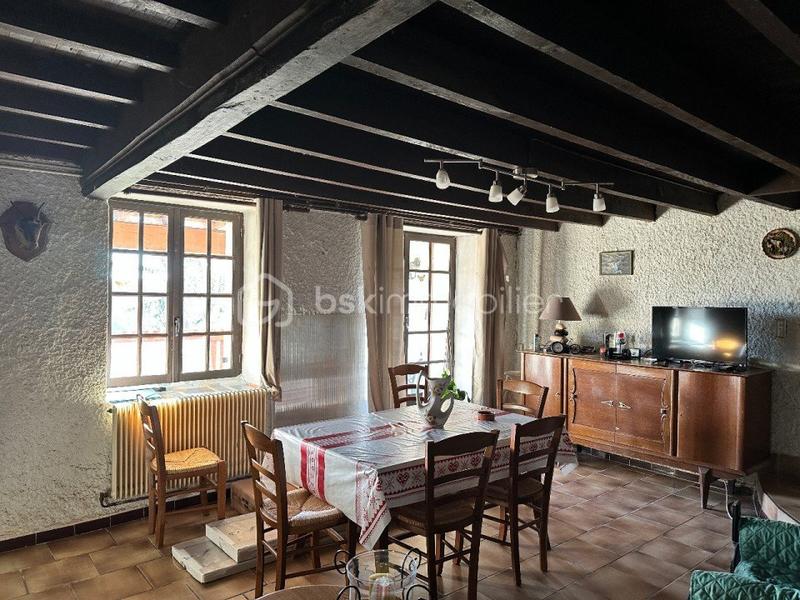 Maison traditionnelle - 145 m² - 6 pièces