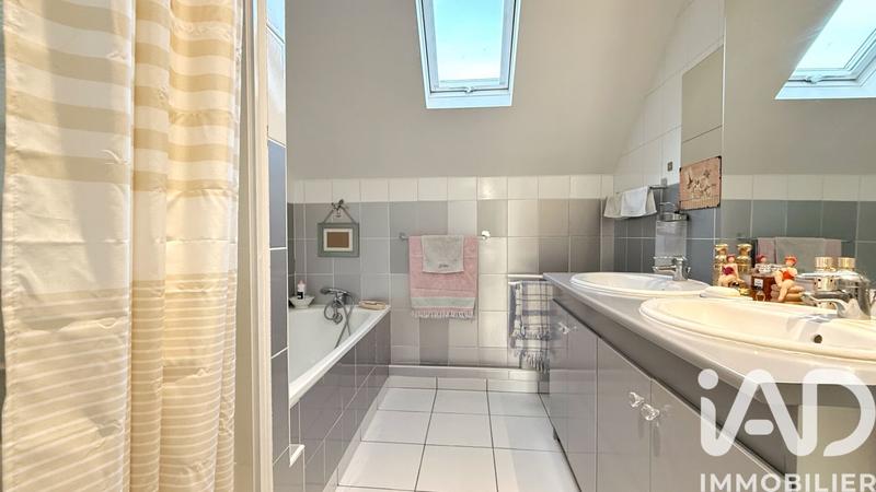 Maison - 126 m² - 5 pièces