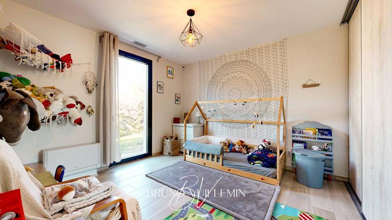 Villa - 219 m² - 7 pièces