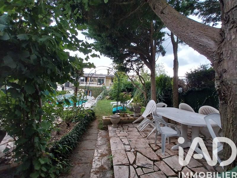 Maison - 100 m² - 6 pièces