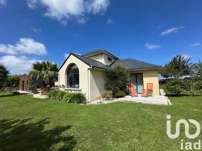 Maison de maîtres - 235 m² - 9 pièces