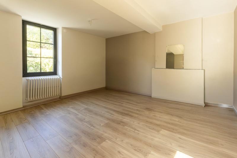 Maison ancienne - 226 m² - 7 pièces