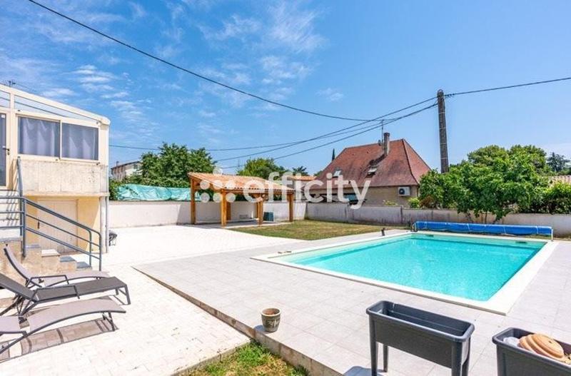 Maison - 135 m² - 6 pièces