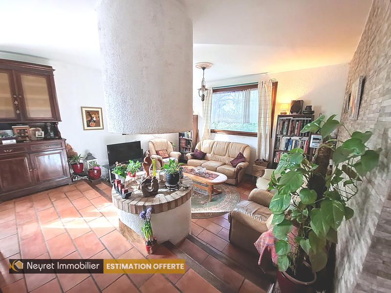 Maison - 107 m² - 6 pièces