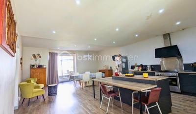 Maison - 298 m² - 7 pièces