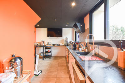 Maison - 105 m² - 4 pièces