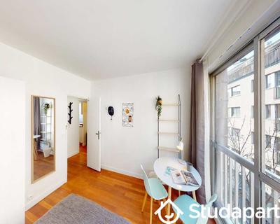 Chambre - 90 m² - 1 pièce