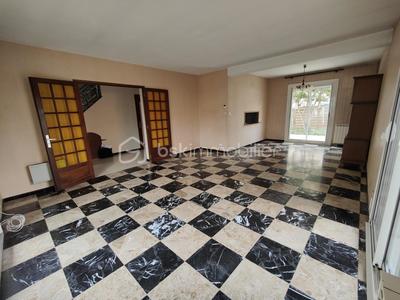 Maison - 110 m² - 4 pièces