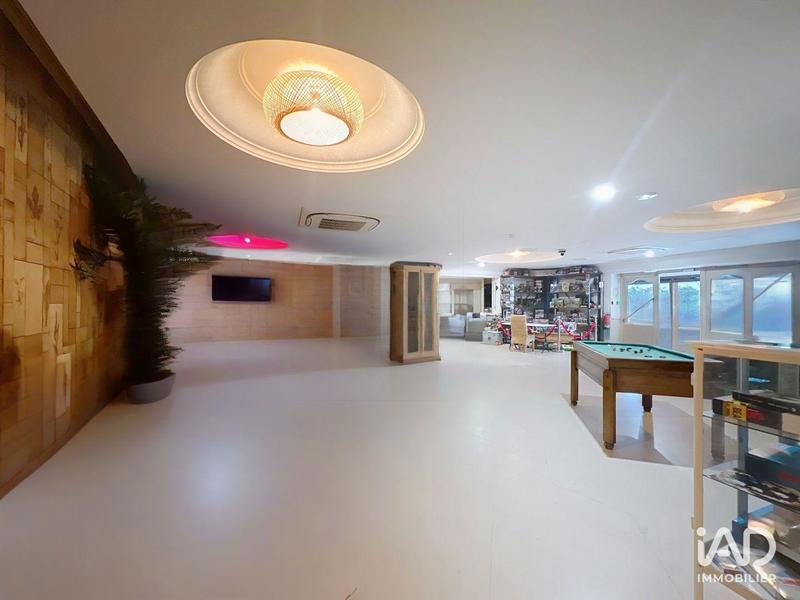 Local commercial - 1 264 m²