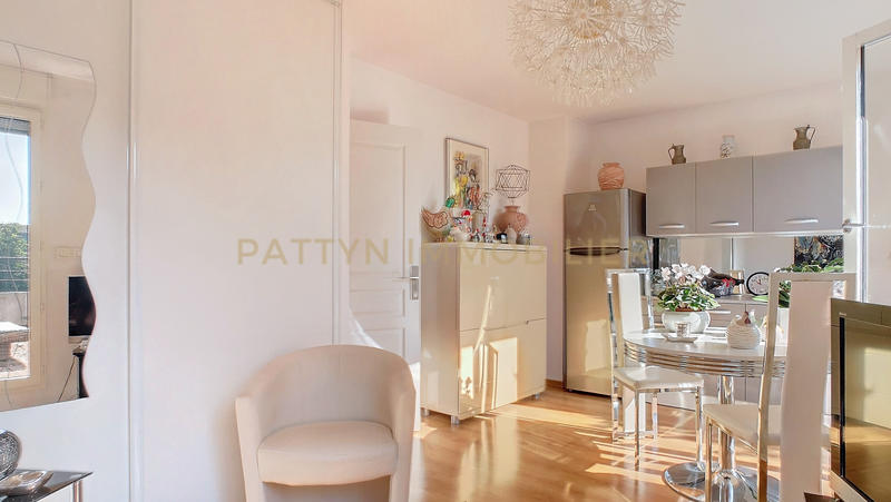 Duplex - 103 m² - 5 pièces