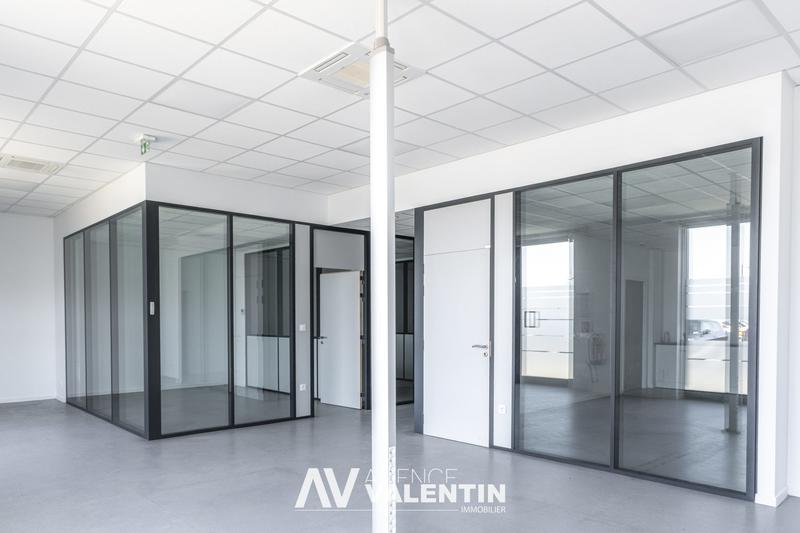 Local commercial - 215 m²