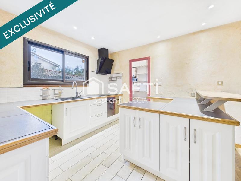 Maison - 174 m² - 6 pièces