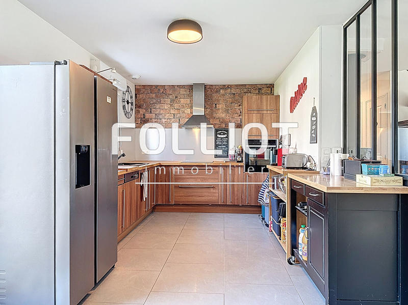 Maison - 141 m² - 7 pièces