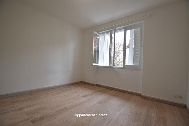 Maison - 288 m² - 12 pièces