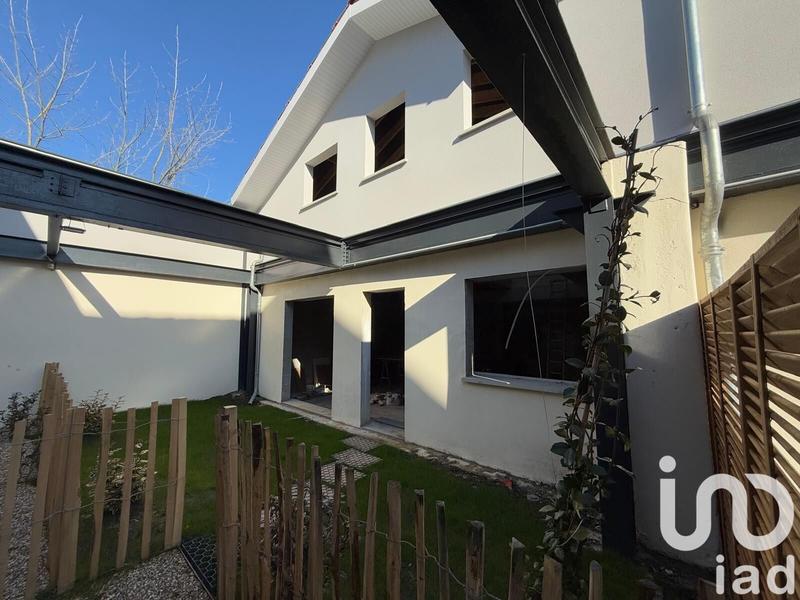 Loft - 101 m² - 3 pièces