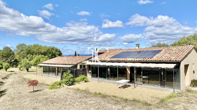 Maison de bois - 182 m² - 6 pièces