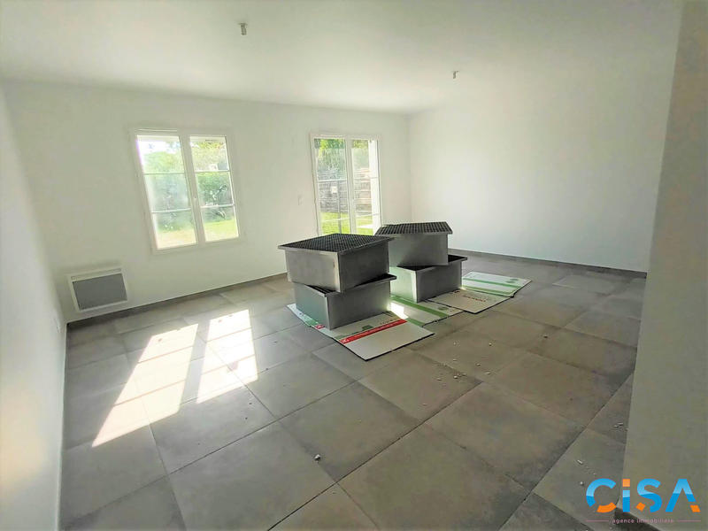 Maison traditionnelle - 85 m² - 4 pièces