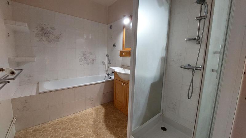 Maison - 104 m² - 5 pièces