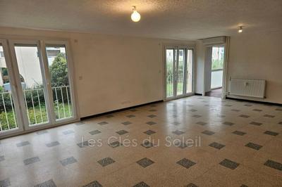 Appartement - 82 m² - 5 pièces