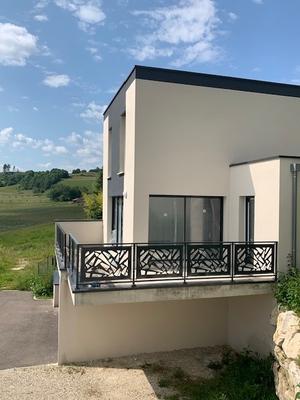 Maison - 111 m² - 5 pièces