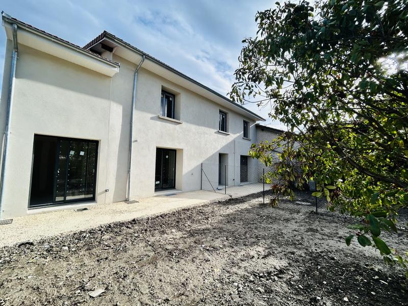 Maison - 96 m² - 4 pièces