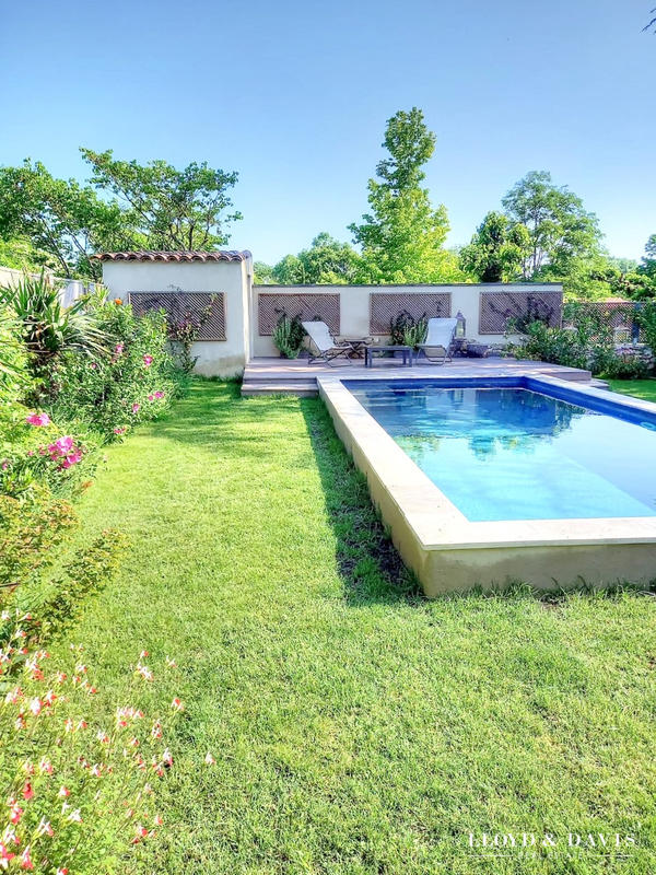 Mas - 204 m² - 9 pièces