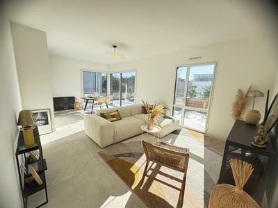 Appartement - 96 m² - 4 pièces