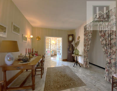 Maison - 179 m² - 6 pièces