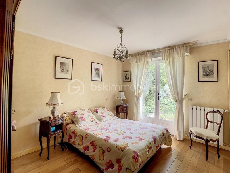 Villa - 172 m² - 6 pièces