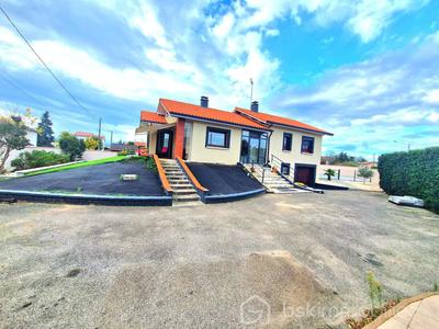 Maison traditionnelle - 130 m² - 5 pièces