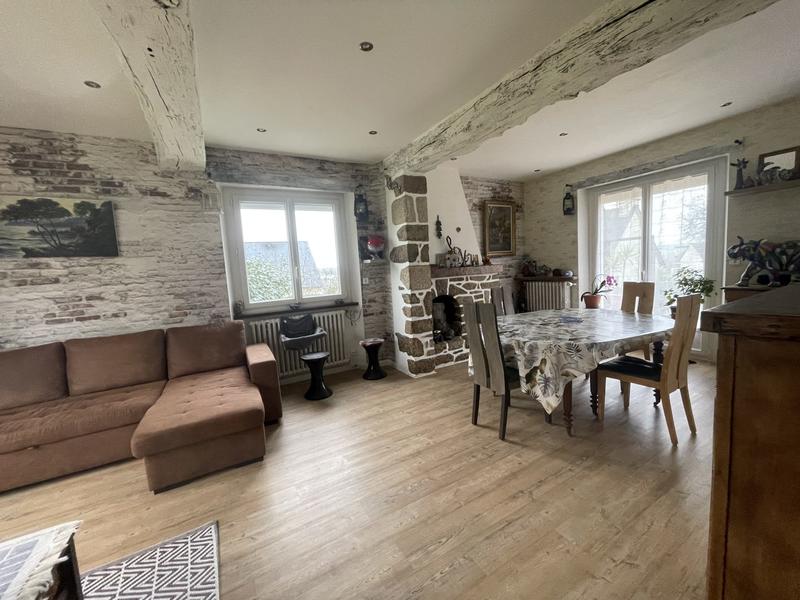 Maison - 163 m² - 7 pièces