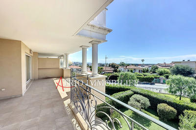 Appartement - 118 m² - 4 pièces