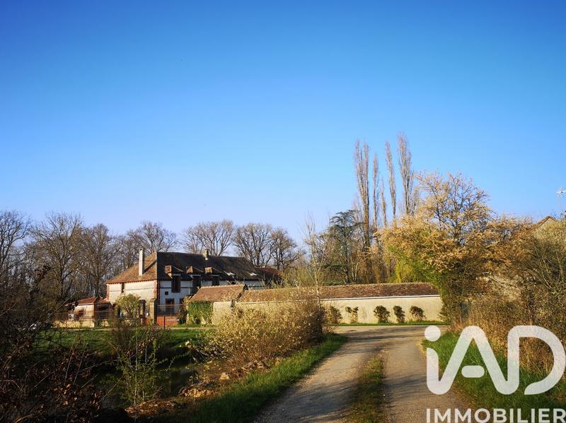 Maison - 326 m² - 10 pièces