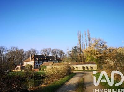 Maison - 326 m² - 10 pièces