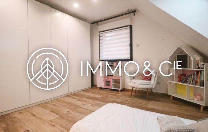 Maison - 260 m² - 6 pièces