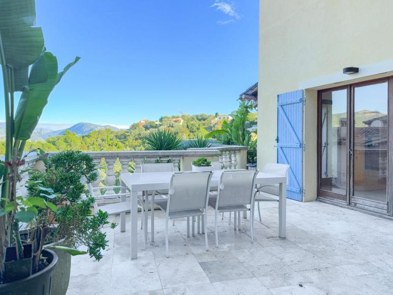 Appartement - 119 m² - 4 pièces