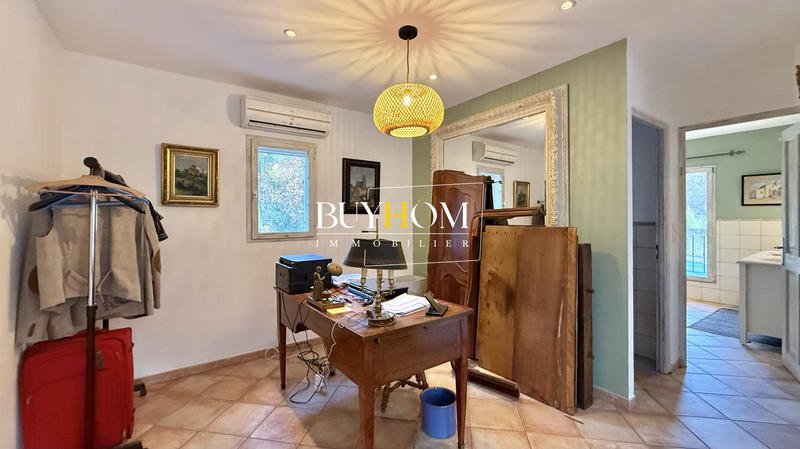 Maison - 180 m² - 5 pièces