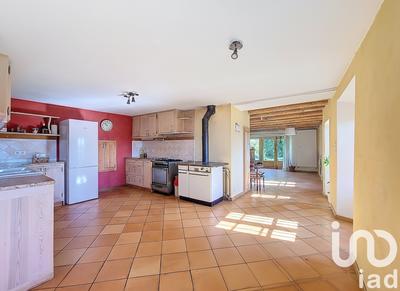 Maison - 188 m² - 8 pièces