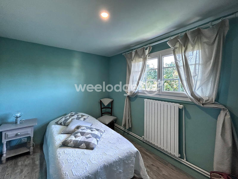 Maison traditionnelle - 185 m² - 5 pièces