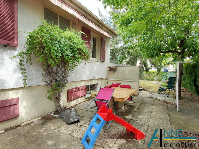 Maison - 122 m² - 5 pièces