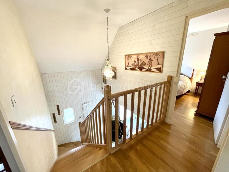 Pavillon - 104 m² - 6 pièces