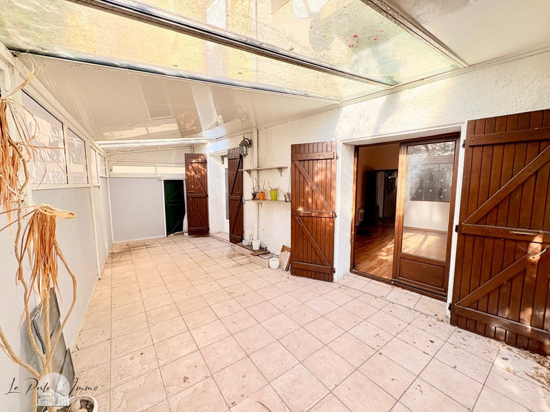 Immeuble - 228 m² - 9 pièces