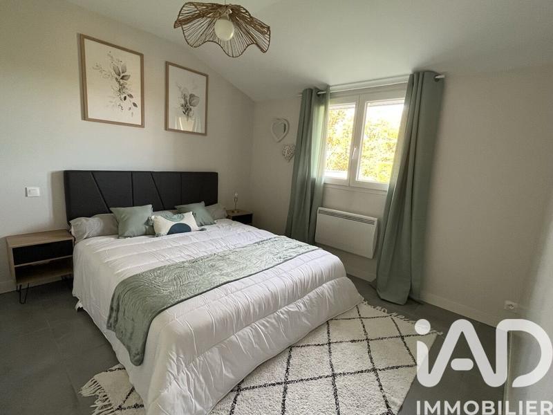 Maison - 240 m² - 11 pièces