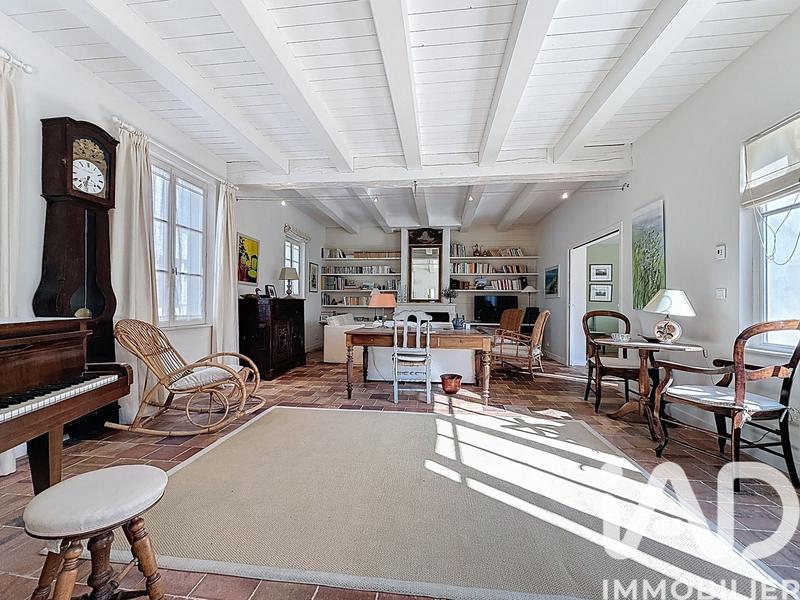 Maison - 195 m² - 7 pièces