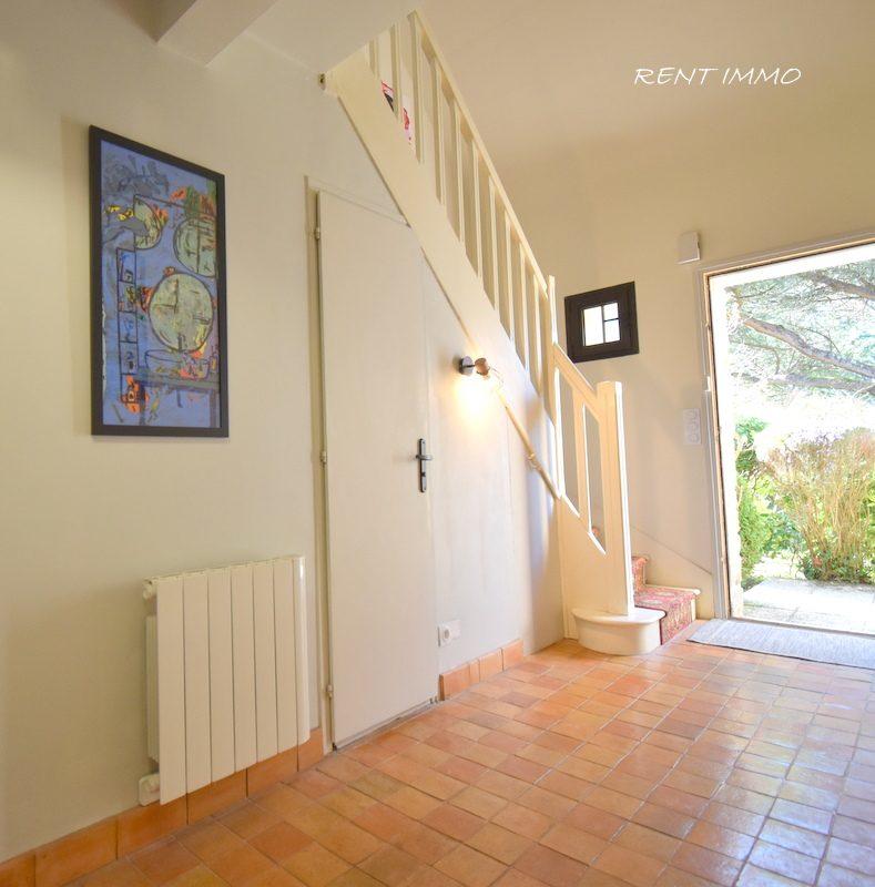 Maison traditionnelle - 210 m² - 9 pièces