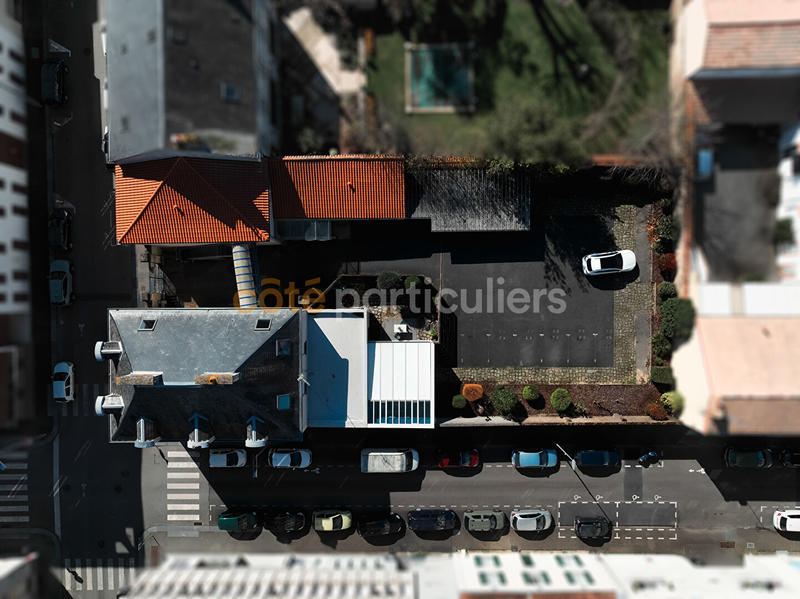 Maison - 140 m² - 8 pièces