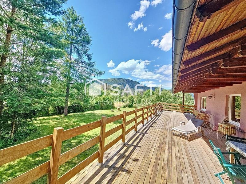 Maison - 158 m² - 5 pièces