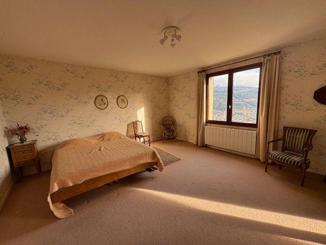 Maison - 185 m² - 5 pièces