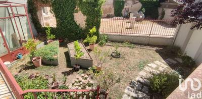 Maison - 270 m² - 9 pièces